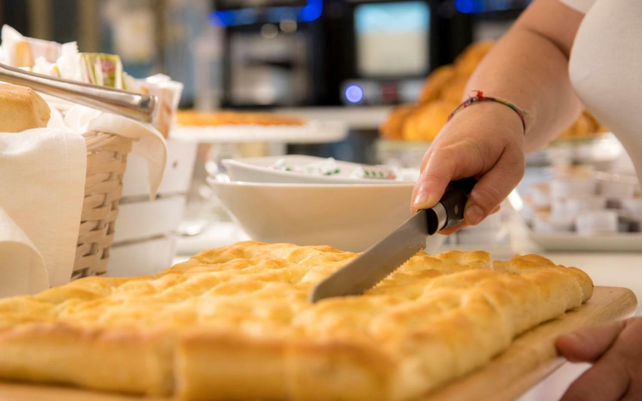 فندق كونتيننتال بيترا ليغوري المظهر الخارجي الصورة